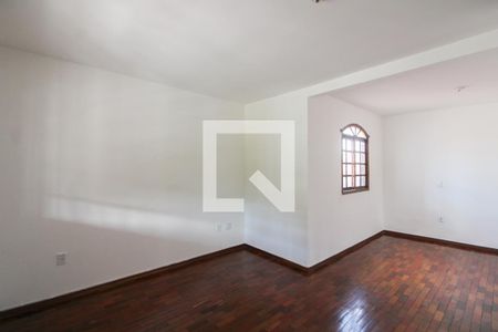 Sala 1 de casa para alugar com 4 quartos, 100m² em Céu Azul, Belo Horizonte