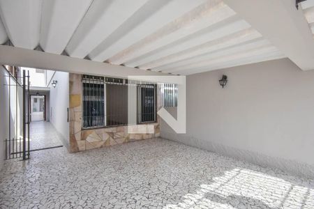 Garagem de casa à venda com 3 quartos, 190m² em Vila Inah, São Paulo