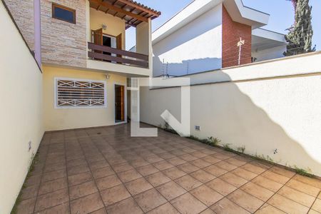 Garagem de casa à venda com 3 quartos, 160m² em Vila Pierina, São Paulo