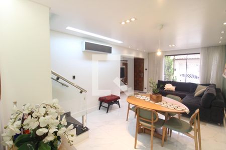 Sala de casa à venda com 4 quartos, 145m² em Parque Mandaqui, São Paulo