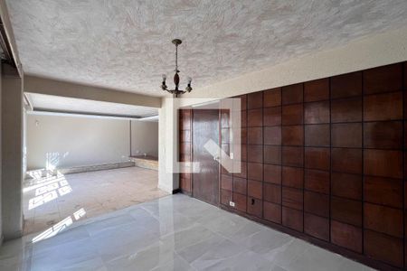 Sala de casa à venda com 3 quartos, 280m² em Ipiranga, São Paulo