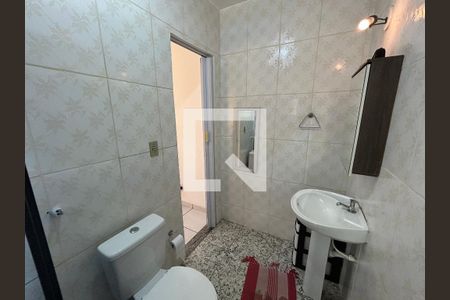 Banheiro 1 de casa à venda com 3 quartos, 40m² em Encantado, Rio de Janeiro