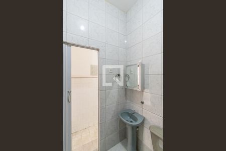 Banheiro de apartamento para alugar com 1 quarto, 57m² em Penha, Rio de Janeiro