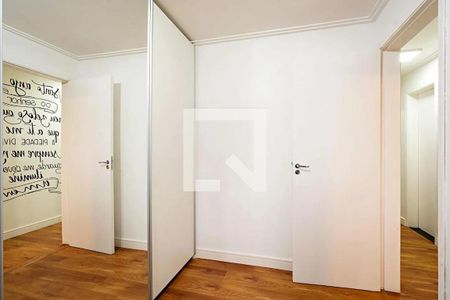 Foto 02 de apartamento à venda com 3 quartos, 78m² em Itaim Bibi, São Paulo