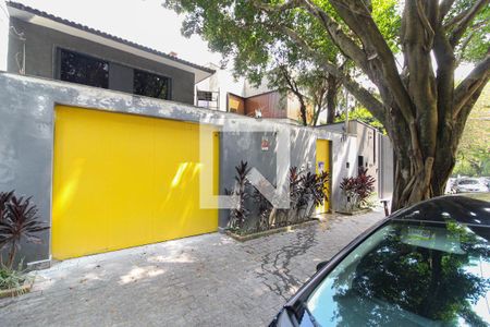 Fachada de casa à venda com 5 quartos, 500m² em Indianópolis, São Paulo