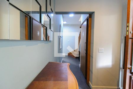 Corredor  de casa à venda com 5 quartos, 500m² em Indianópolis, São Paulo