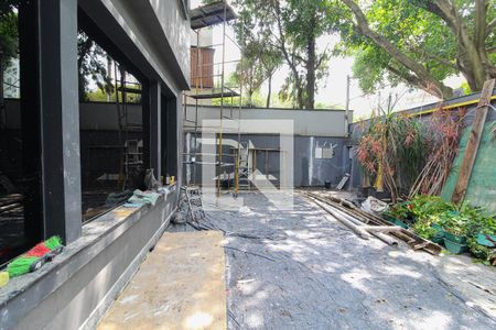 Garagem de casa à venda com 5 quartos, 500m² em Indianópolis, São Paulo