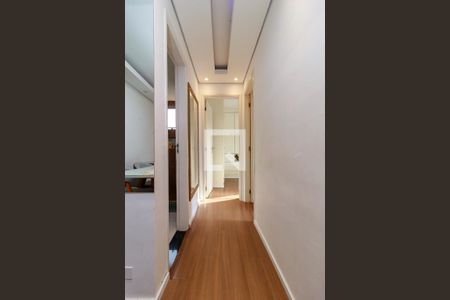 Corredor de apartamento à venda com 2 quartos, 60m² em Jardim São Luís, São Paulo