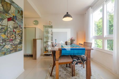 Sala de casa de condomínio à venda com 2 quartos, 130m² em Ipanema, Porto Alegre