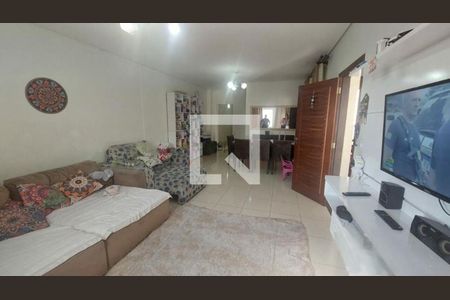 Casa à venda com 3 quartos, 184m² em Vila Carrão, São Paulo