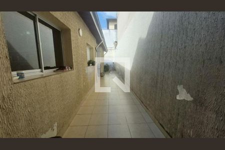 Casa à venda com 3 quartos, 184m² em Vila Carrão, São Paulo