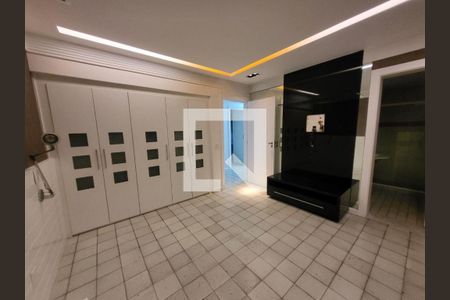 Apartamento à venda com 4 quartos, 400m² em Icaraí, Niterói
