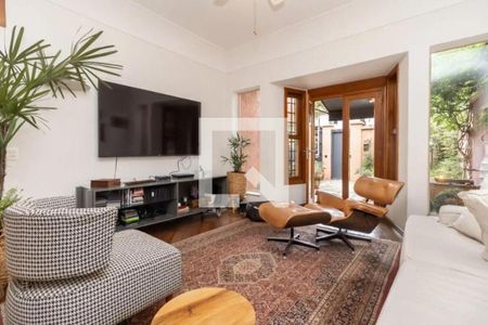 Casa à venda com 4 quartos, 300m² em Indianópolis, São Paulo