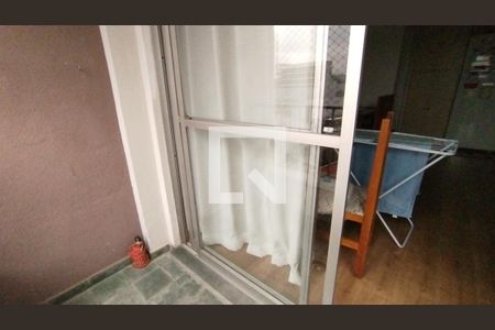 Sacada de apartamento à venda com 3 quartos, 71m² em Vila Esperança, São Paulo