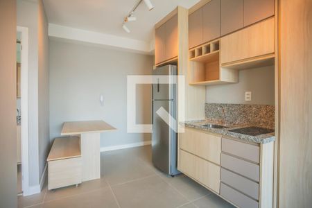Sala / Cozinha de apartamento para alugar com 1 quarto, 34m² em Vila Clementino, São Paulo
