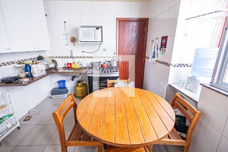 Cozinha de apartamento à venda com 3 quartos, 72m² em Padre Eustáquio, Belo Horizonte