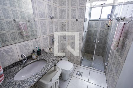 Banheiro de apartamento à venda com 3 quartos, 72m² em Padre Eustáquio, Belo Horizonte