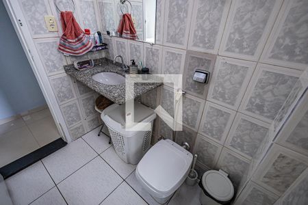 Banheiro de apartamento à venda com 3 quartos, 72m² em Padre Eustáquio, Belo Horizonte
