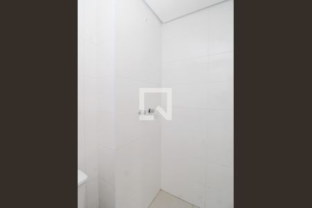 Banheiro Social de apartamento para alugar com 2 quartos, 47m² em Vila Mazzei, São Paulo