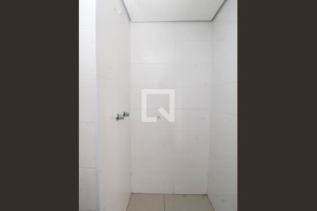 Banheiro Social de apartamento para alugar com 2 quartos, 47m² em Vila Mazzei, São Paulo