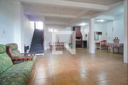 Garagem de casa à venda com 4 quartos, 300m² em Vila Jardim, Porto Alegre