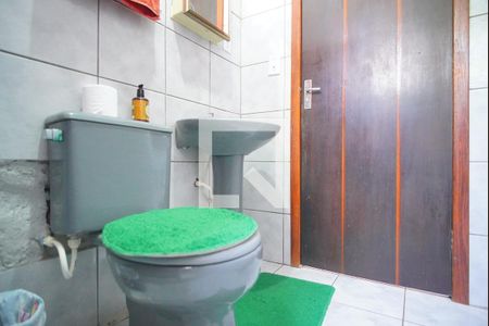 Banheiro Corredor de casa à venda com 4 quartos, 300m² em Vila Jardim, Porto Alegre
