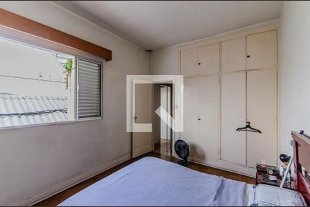 Suíte de casa à venda com 4 quartos, 210m² em Vila Monumento, São Paulo