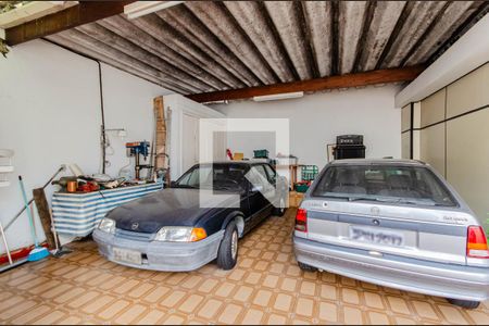Garagem de casa à venda com 4 quartos, 210m² em Vila Monumento, São Paulo