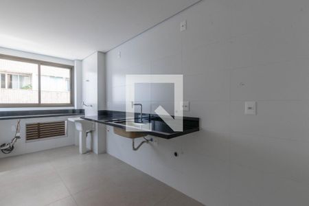 Cozinha de apartamento à venda com 2 quartos, 69m² em Lourdes, Belo Horizonte
