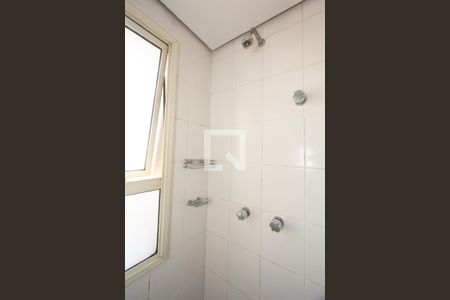 Banheiro da Suíte de apartamento para alugar com 1 quarto, 63m² em Vila Uberabinha, São Paulo