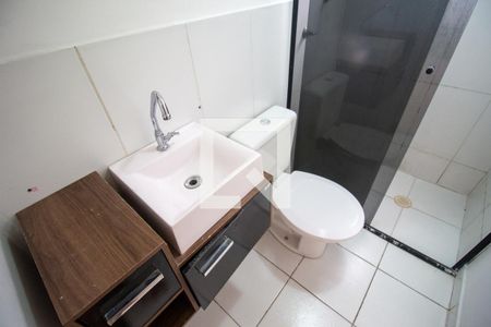 Banheiro de apartamento para alugar com 2 quartos, 45m² em Colônia (zona Leste), São Paulo