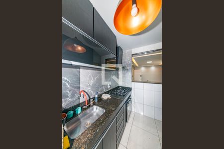Cozinha de apartamento à venda com 2 quartos, 55m² em Cabral, Contagem