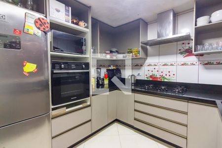Cozinha de casa à venda com 3 quartos, 150m² em Vila da Conquista, Osasco