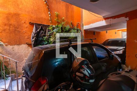Garagem de casa à venda com 3 quartos, 150m² em Vila da Conquista, Osasco