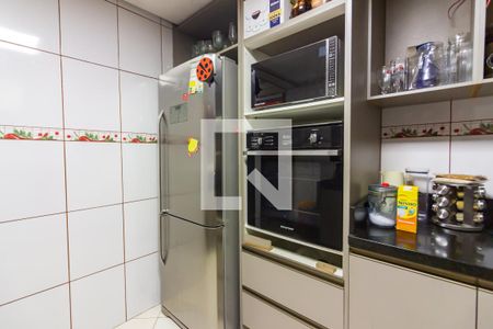 Cozinha de casa à venda com 3 quartos, 150m² em Vila da Conquista, Osasco