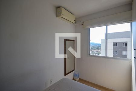 Quarto 1 de apartamento para alugar com 2 quartos, 40m² em Ouro Verde, Nova Iguaçu
