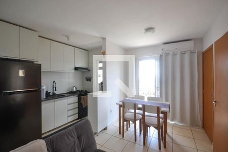 Sala/Cozinha de apartamento para alugar com 2 quartos, 40m² em Ouro Verde, Nova Iguaçu