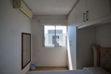 Quarto 1 de apartamento para alugar com 2 quartos, 40m² em Ouro Verde, Nova Iguaçu