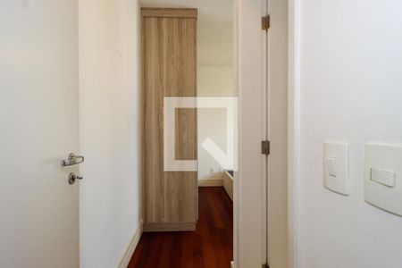Suíte de apartamento para alugar com 2 quartos, 76m² em Vila Andrade, São Paulo