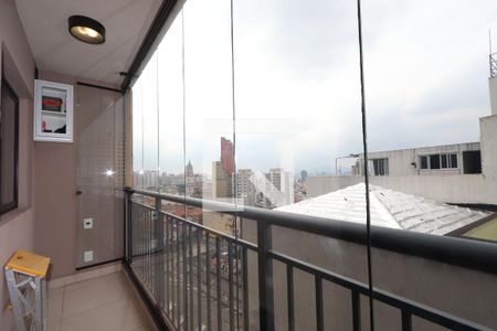 Varanda de kitnet/studio para alugar com 1 quarto, 27m² em Santa Ifigênia, São Paulo
