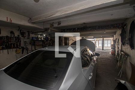 Garagem de casa à venda com 6 quartos, 690m² em Jardim Maria Estela, São Paulo