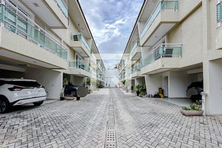 Área comum de casa de condomínio à venda com 3 quartos, 230m² em Vila Bertioga, São Paulo