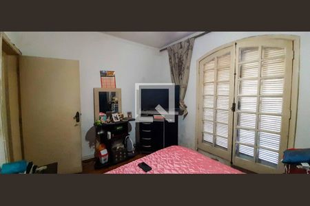 Quarto 2 de casa para alugar com 3 quartos, 240m² em Santo Antônio, Osasco