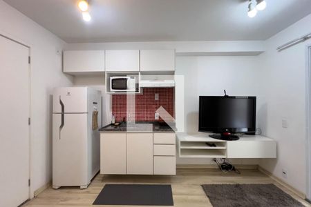 Sala e cozinha de kitnet/studio para alugar com 1 quarto, 34m² em Ipiranga, São Paulo
