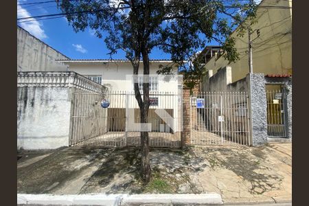 Fachada de casa à venda com 2 quartos, 270m² em Vila Bertioga, São Paulo