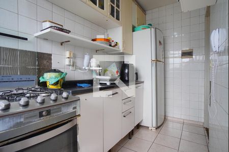 Cozinha de apartamento à venda com 3 quartos, 55m² em Sarandi, Porto Alegre