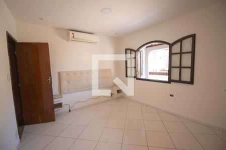 Suíte 2 de casa para alugar com 3 quartos, 110m² em Amendoeira, São Gonçalo