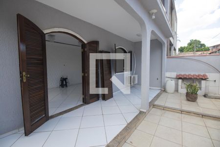 Varanda da Sala de casa para alugar com 3 quartos, 110m² em Amendoeira, São Gonçalo