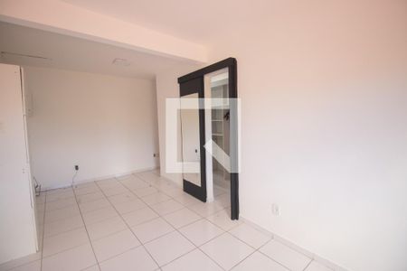 Suíte 1 de casa para alugar com 3 quartos, 110m² em Amendoeira, São Gonçalo