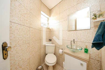 Lavabo de casa para alugar com 4 quartos, 141m² em Parque São Lucas, São Paulo